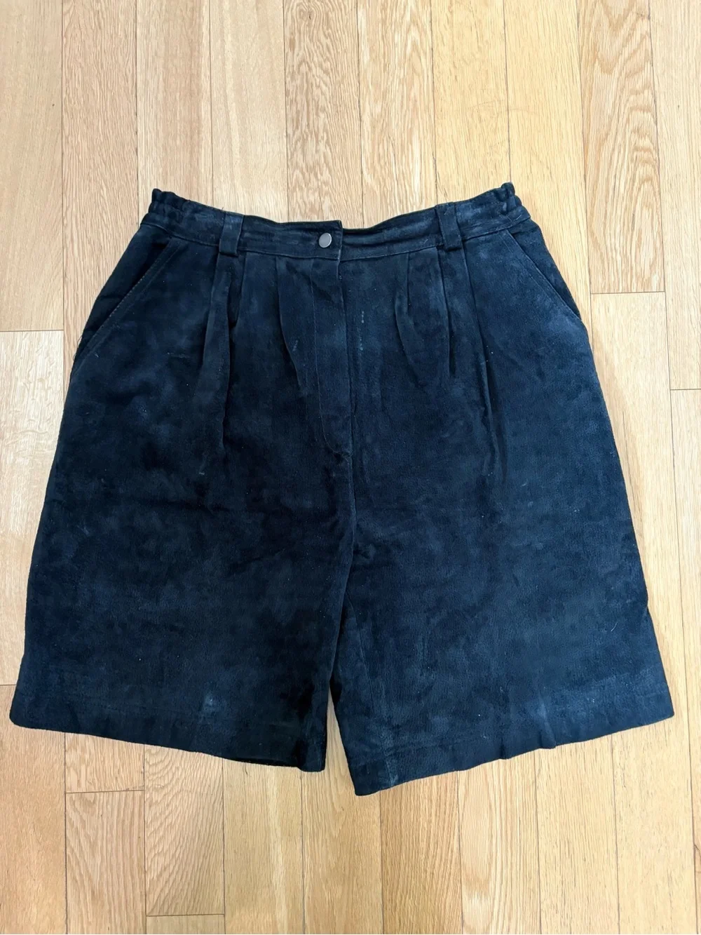 Dont Stop Classic Vintage Suede Pleated Shorts Black High Rise 14 Retro